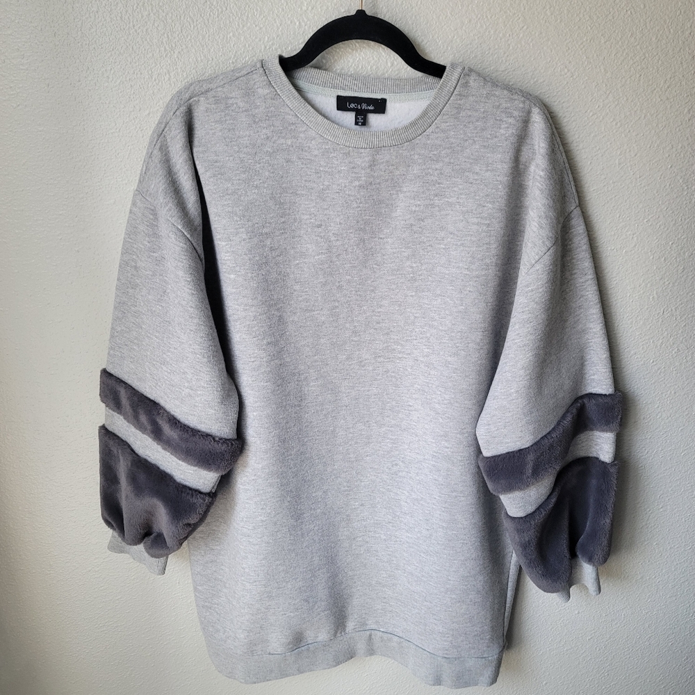 Lea and Viola Oversized Faux Fur Cuff Crew Neck Sweatshirt Size Medium In Grey